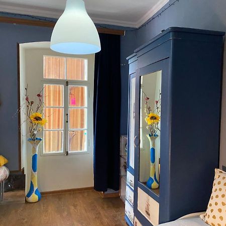 Дом Тины Apartment Тбилиси Екстериор снимка